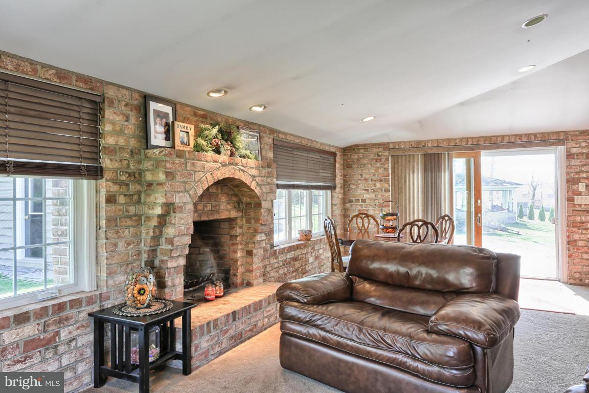 1852 Turnpike Road Elizabethtown, PA 17022 - Photo 6 of 29 Gallery Image 6