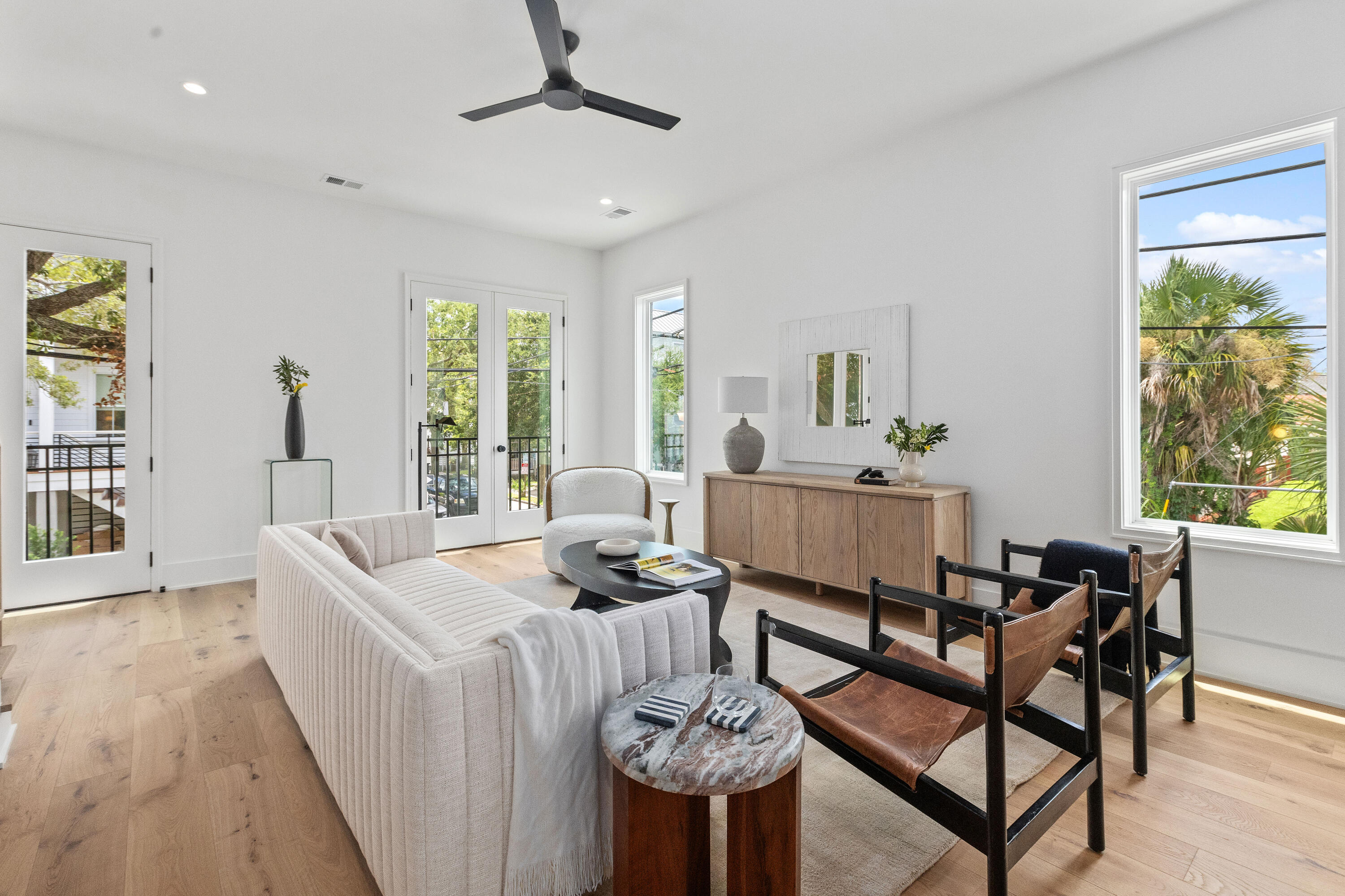 50 Cooper Street Charleston, SC 29403 - Photo 21 of 41 Interior