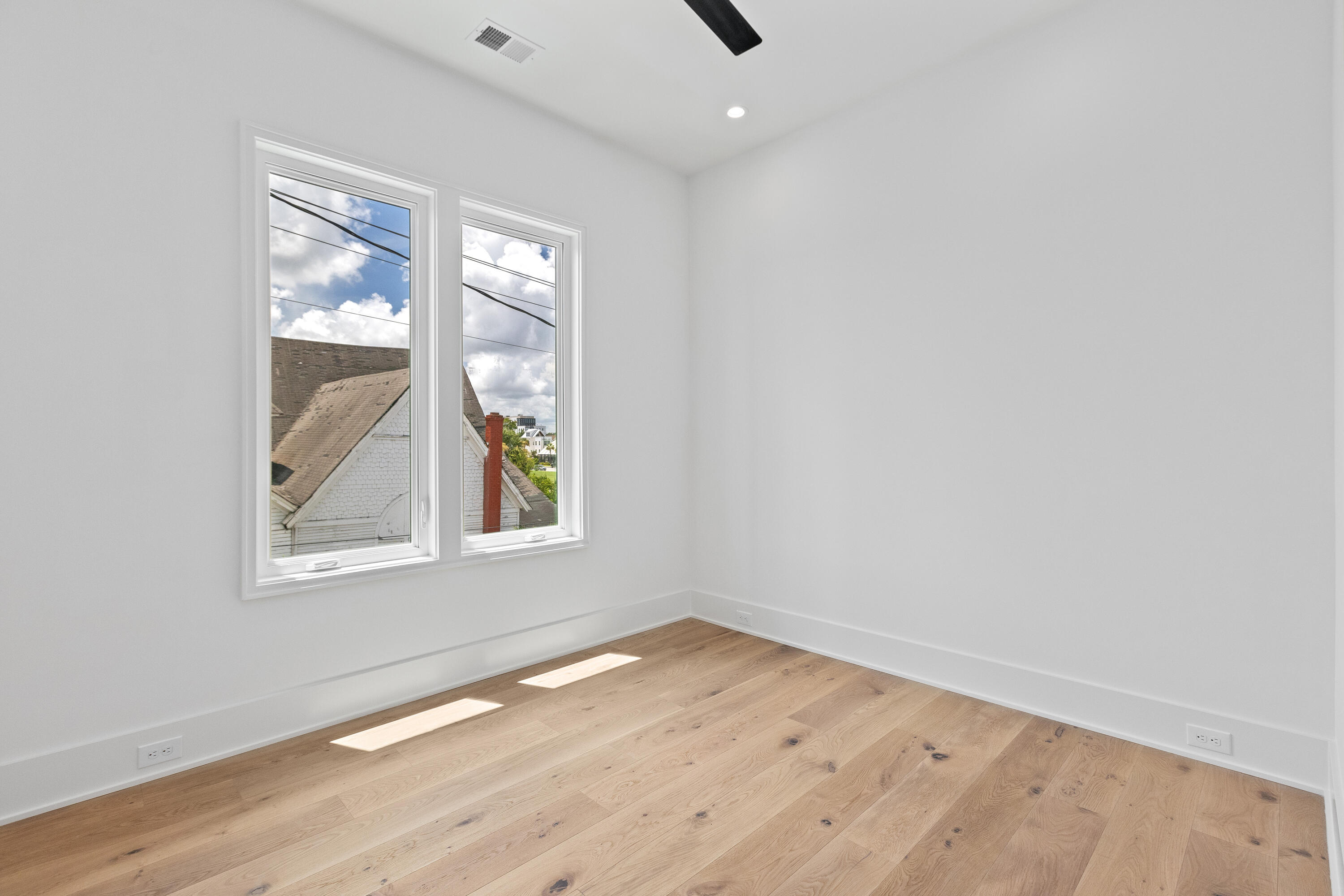 50 Cooper Street Charleston, SC 29403 - Photo 35 of 41 Interior