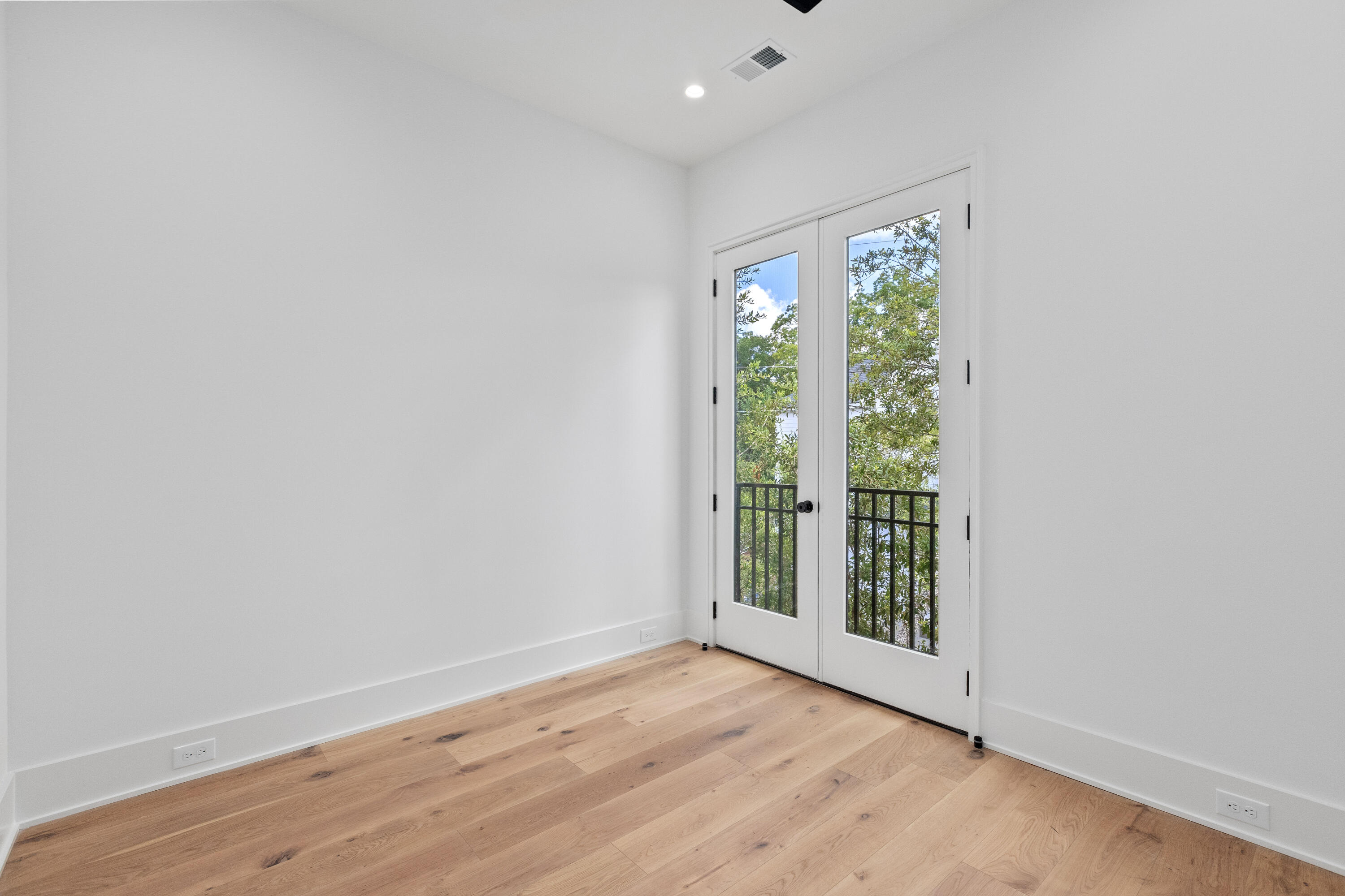 50 Cooper Street Charleston, SC 29403 - Photo 39 of 41 Interior