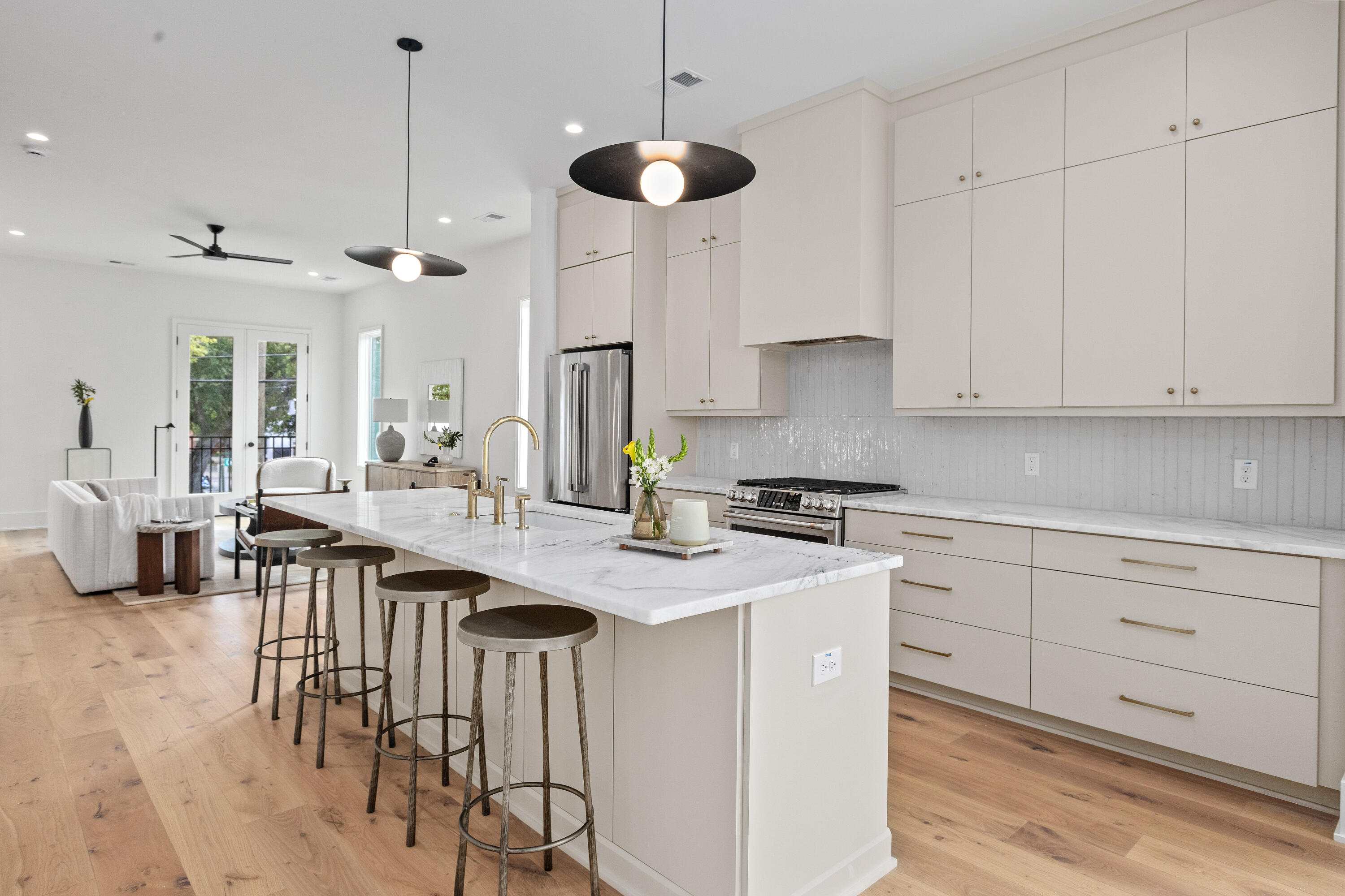 50 Cooper Street Charleston, SC 29403 - Photo 7 of 41 Interior