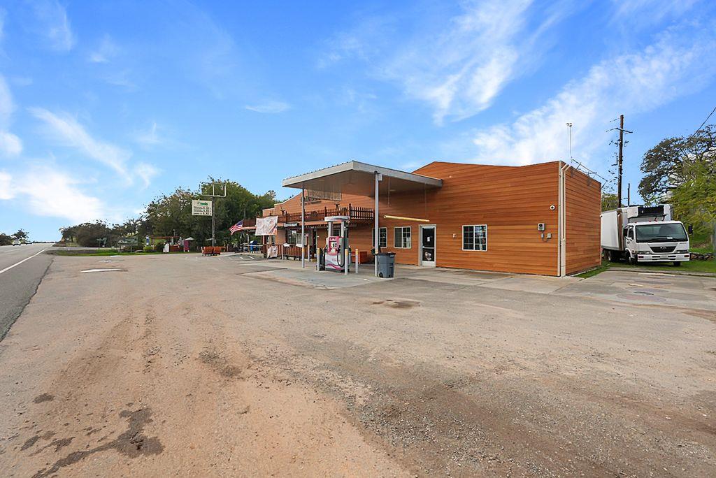 2675 Highway 140 Catheys Valley, CA 95306 - Photo 2 of 53 a view of street with parked cars