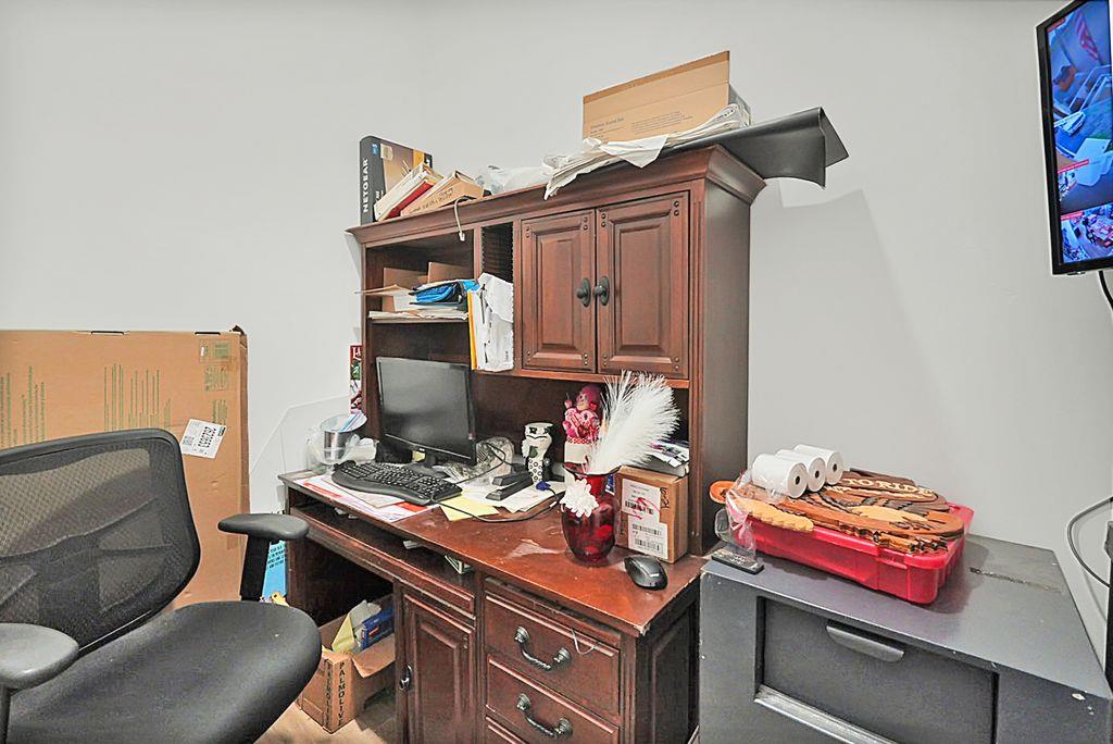 2675 Highway 140 Catheys Valley, CA 95306 - Photo 45 of 53 a room with furniture and a wooden floor