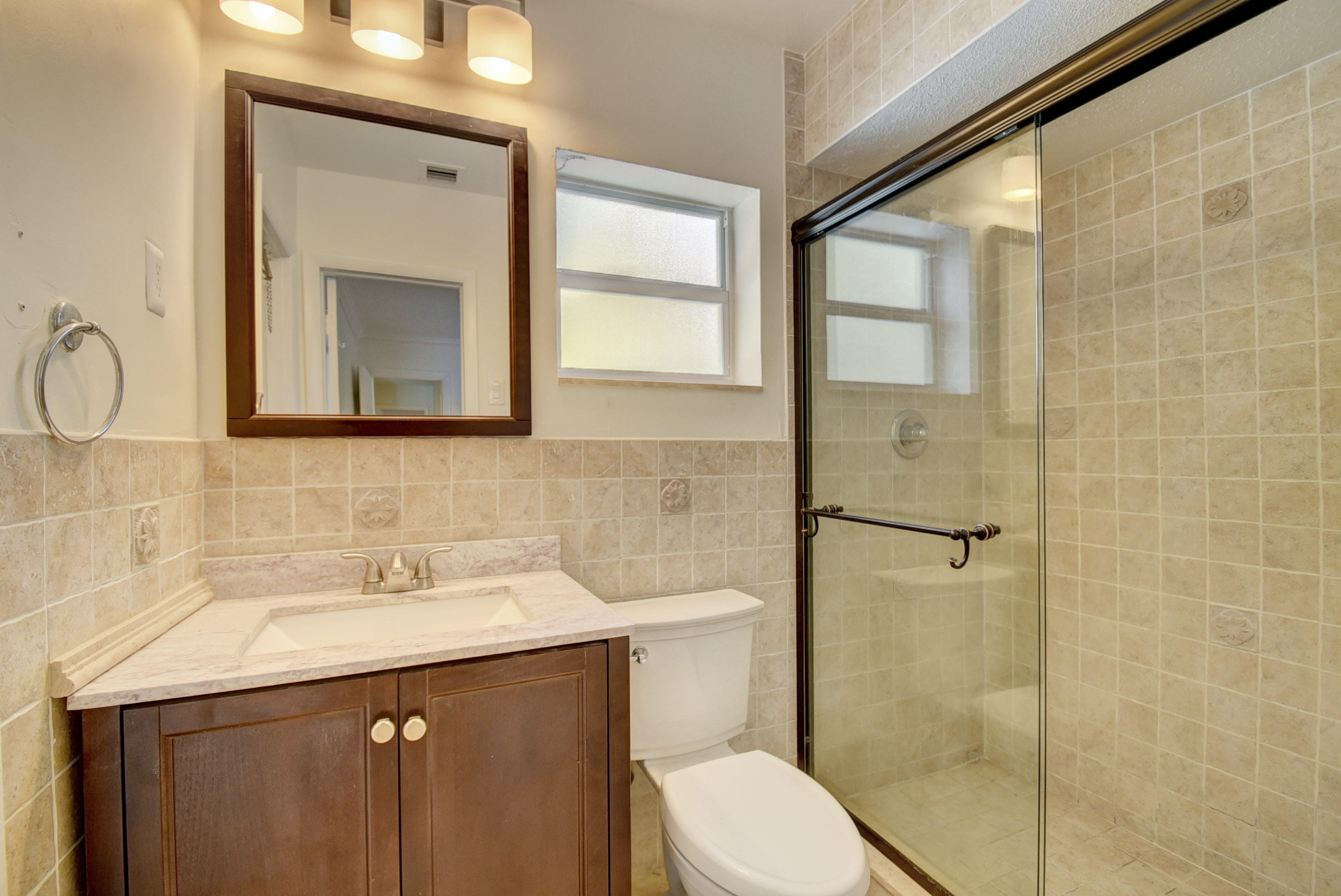 869 Periwinkle Street Boca Raton, FL 33486 - Photo 17 of 31 Master Bath