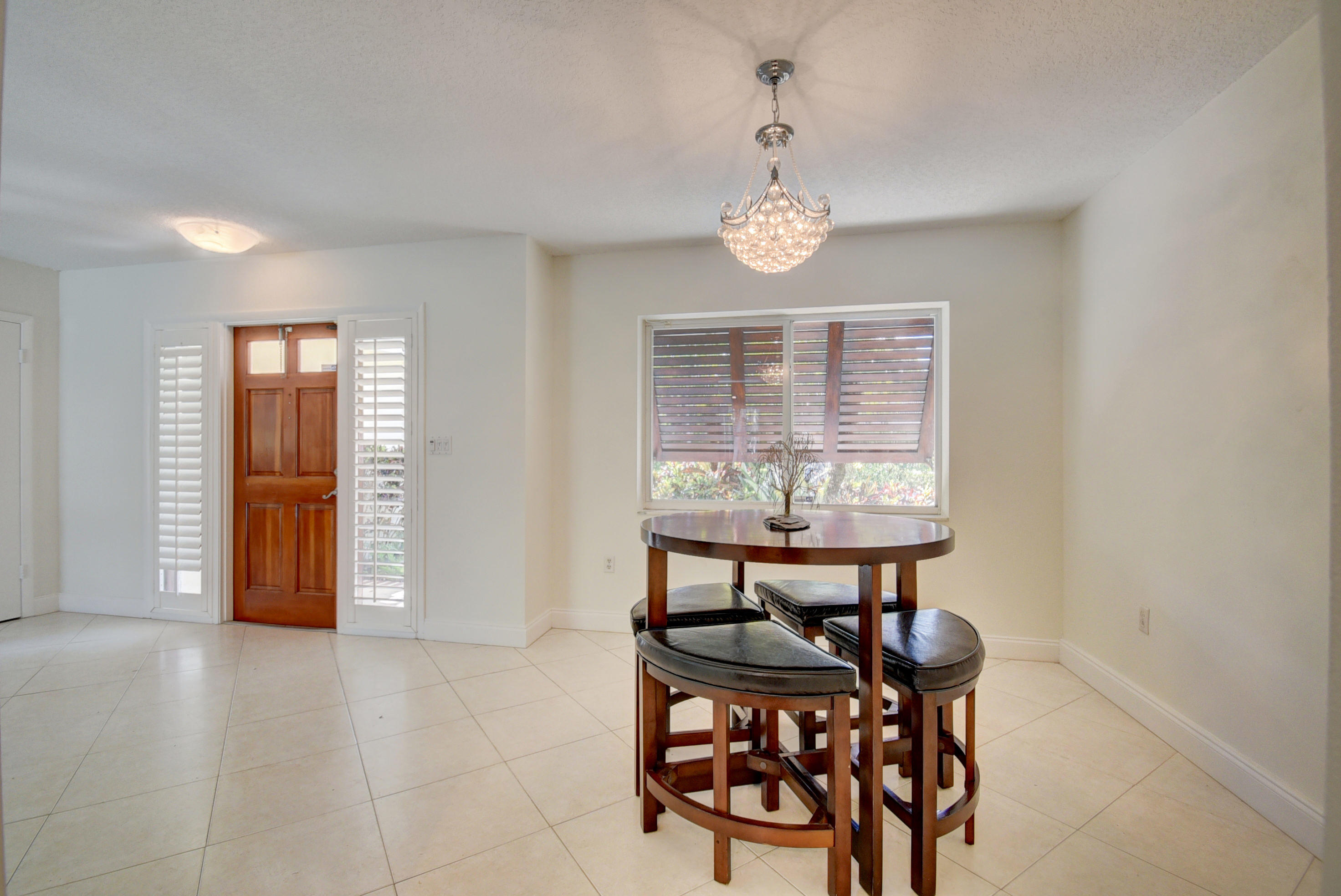 869 Periwinkle Street Boca Raton, FL 33486 - Photo 6 of 31 Dining Room