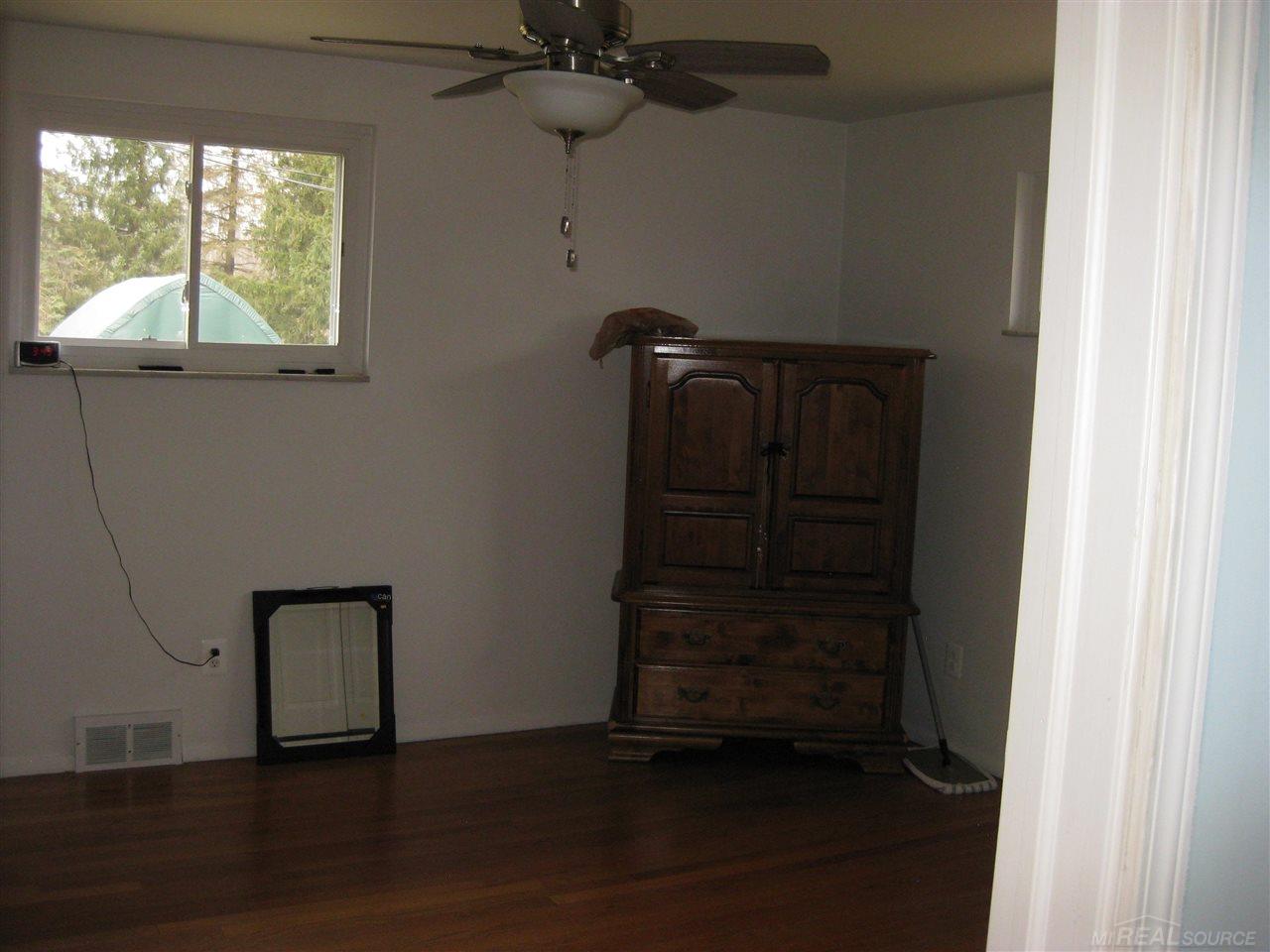 1231 East Gunn Road Rochester, MI 48306 - Photo 36 of 56