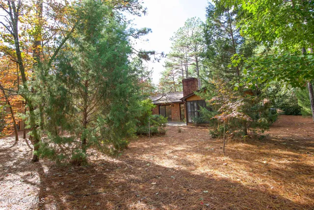 $300,000 | 414 Teakwood Lane, Southern Pines, NC 28387