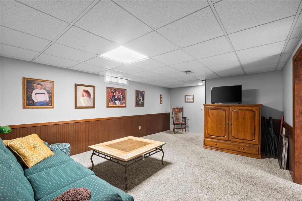 1407 Haverhill Road Muskegon, MI 49441 - Photo 19 of 30 19-DSC_9300