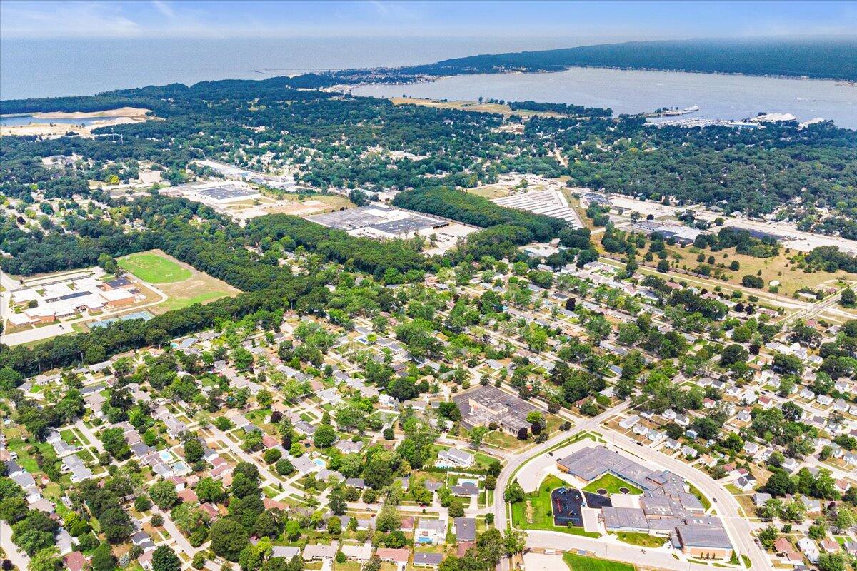 1407 Haverhill Road Muskegon, MI 49441 - Photo 29 of 30 29-DJI_0635