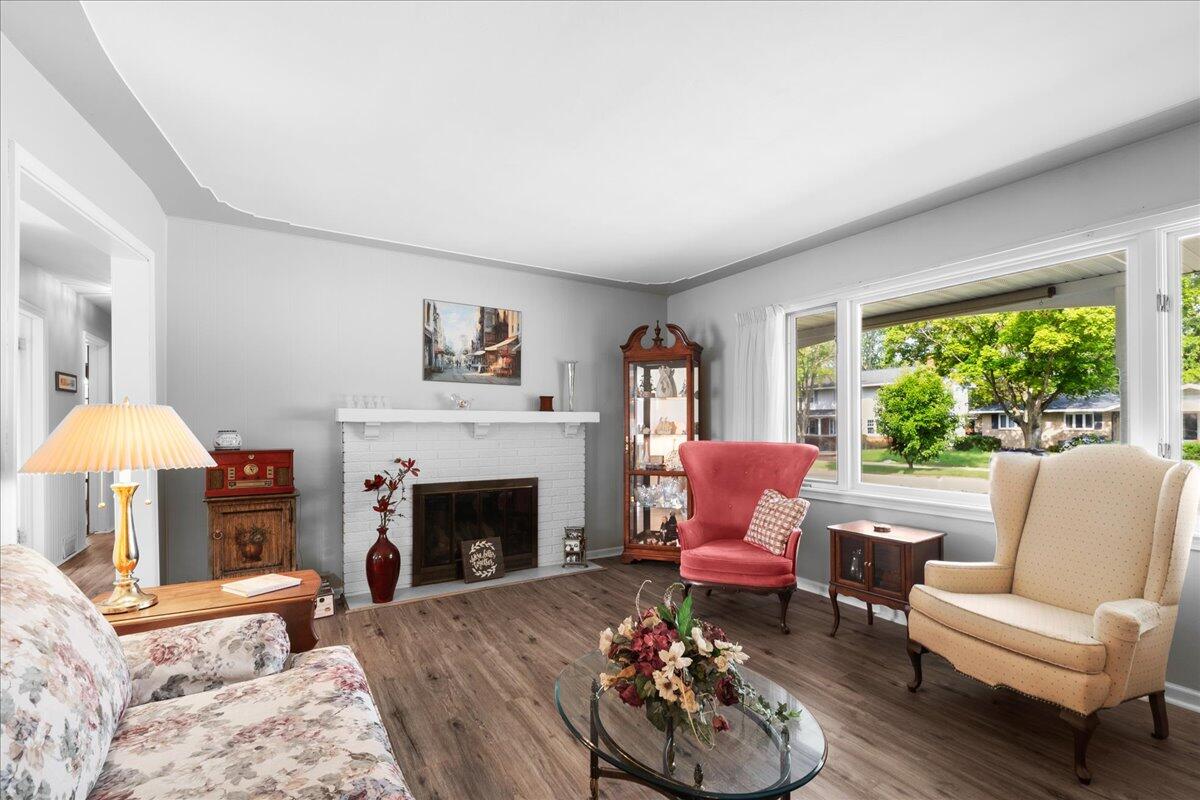 1407 Haverhill Road Muskegon, MI 49441 - Photo 5 of 30 05-DSC_9209