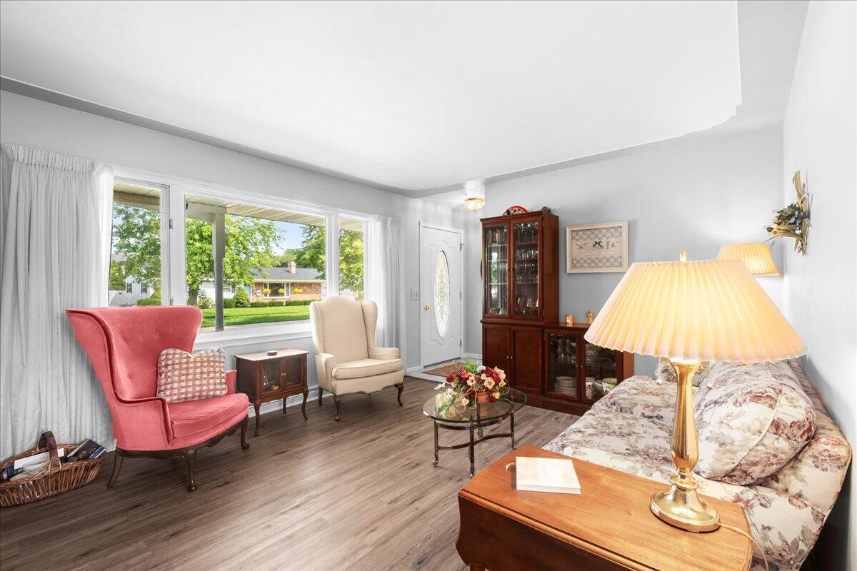 1407 Haverhill Road Muskegon, MI 49441 - Photo 6 of 30 06-DSC_9214