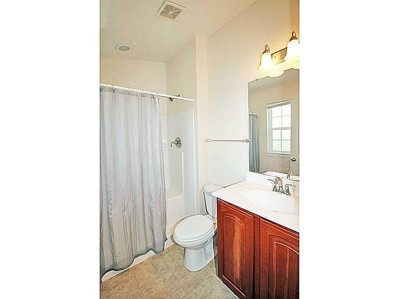 240 Maple Ridge Drive Canonsburg, PA 15317 - Photo 17 of 18 Full Bath.