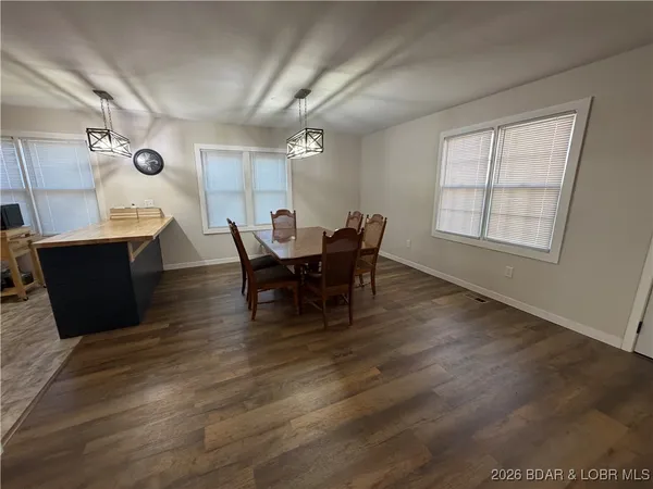 $275,000 | 23142 Salley Drive, Warsaw, MO 65355