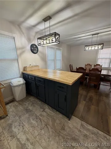 $295,000 | 23142 Salley Drive, Warsaw, MO 65355