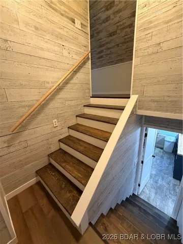 $295,000 | 23142 Salley Drive, Warsaw, MO 65355