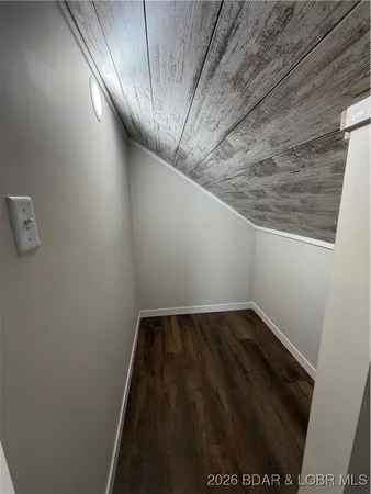 $275,000 | 23142 Salley Drive, Warsaw, MO 65355