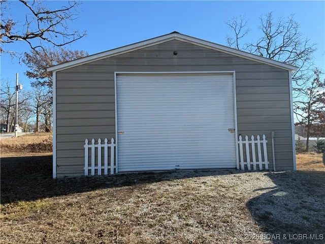 $295,000 | 23142 Salley Drive, Warsaw, MO 65355