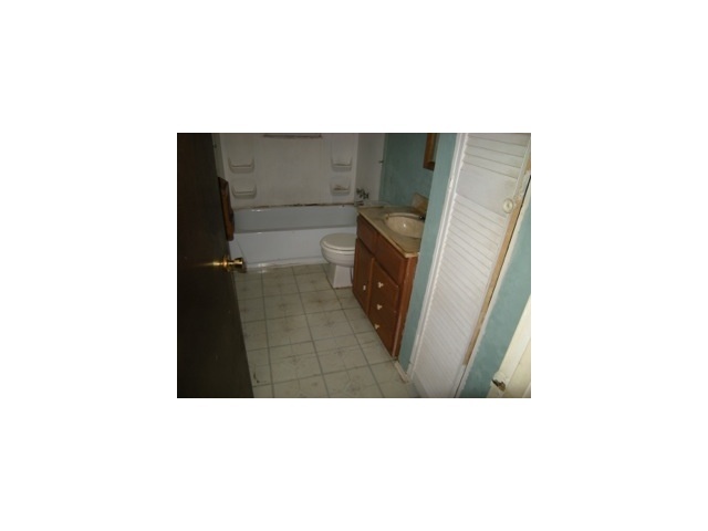 1899 Stetson Road Columbus, OH 43232 - Photo 11 of 13 Gallery Image 11