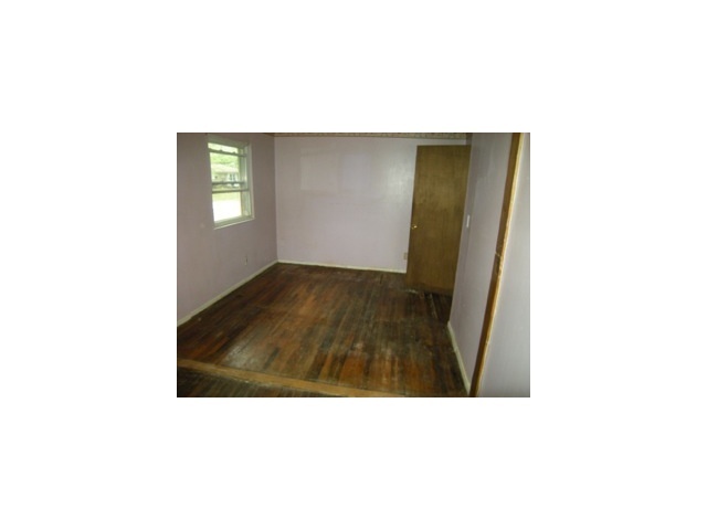 1899 Stetson Road Columbus, OH 43232 - Photo 8 of 13 Gallery Image 8