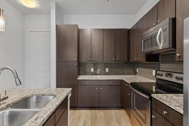 $2,950 | 1900 Barton Springs Road, Unit 2027, Austin, TX 78704