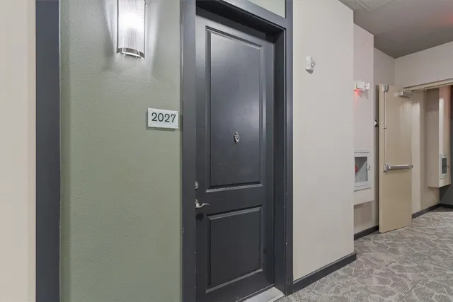 $2,950 | 1900 Barton Springs Road, Unit 2027, Austin, TX 78704