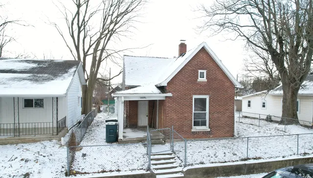 $99,900 | 1425 West 10th Street, Muncie, IN 47302