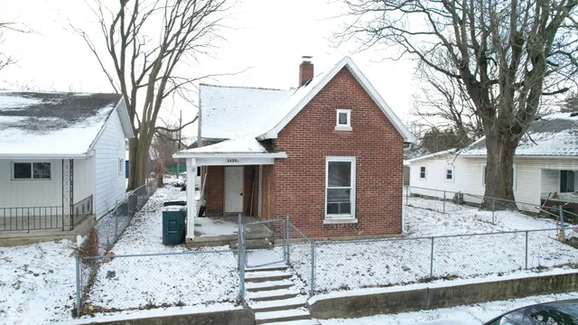 $99,900 | 1425 West 10th Street, Muncie, IN 47302