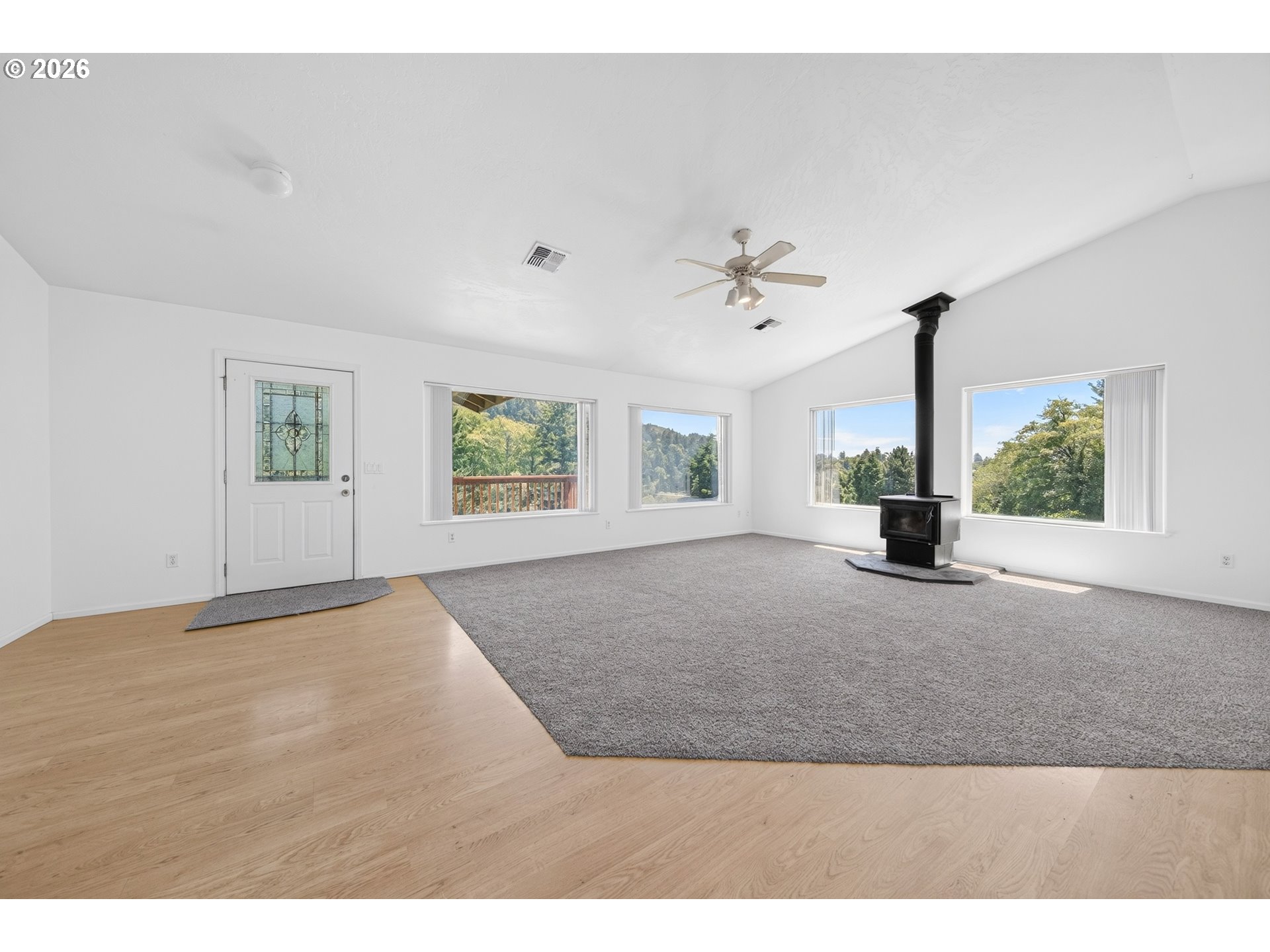 16708 Thompson Road Brookings, OR 97415 - Photo 4 of 48