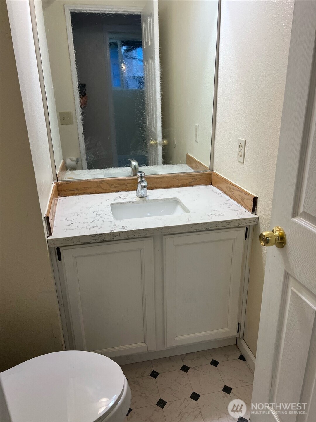 2008 Shattuck Avenue South Renton, WA 98055 - Photo 11 of 21