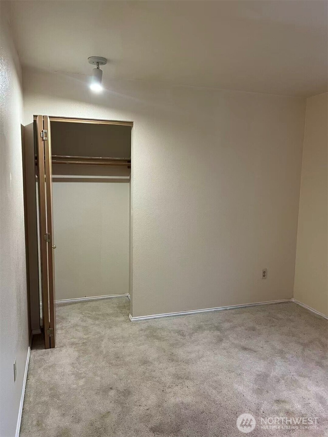 2008 Shattuck Avenue South Renton, WA 98055 - Photo 16 of 21