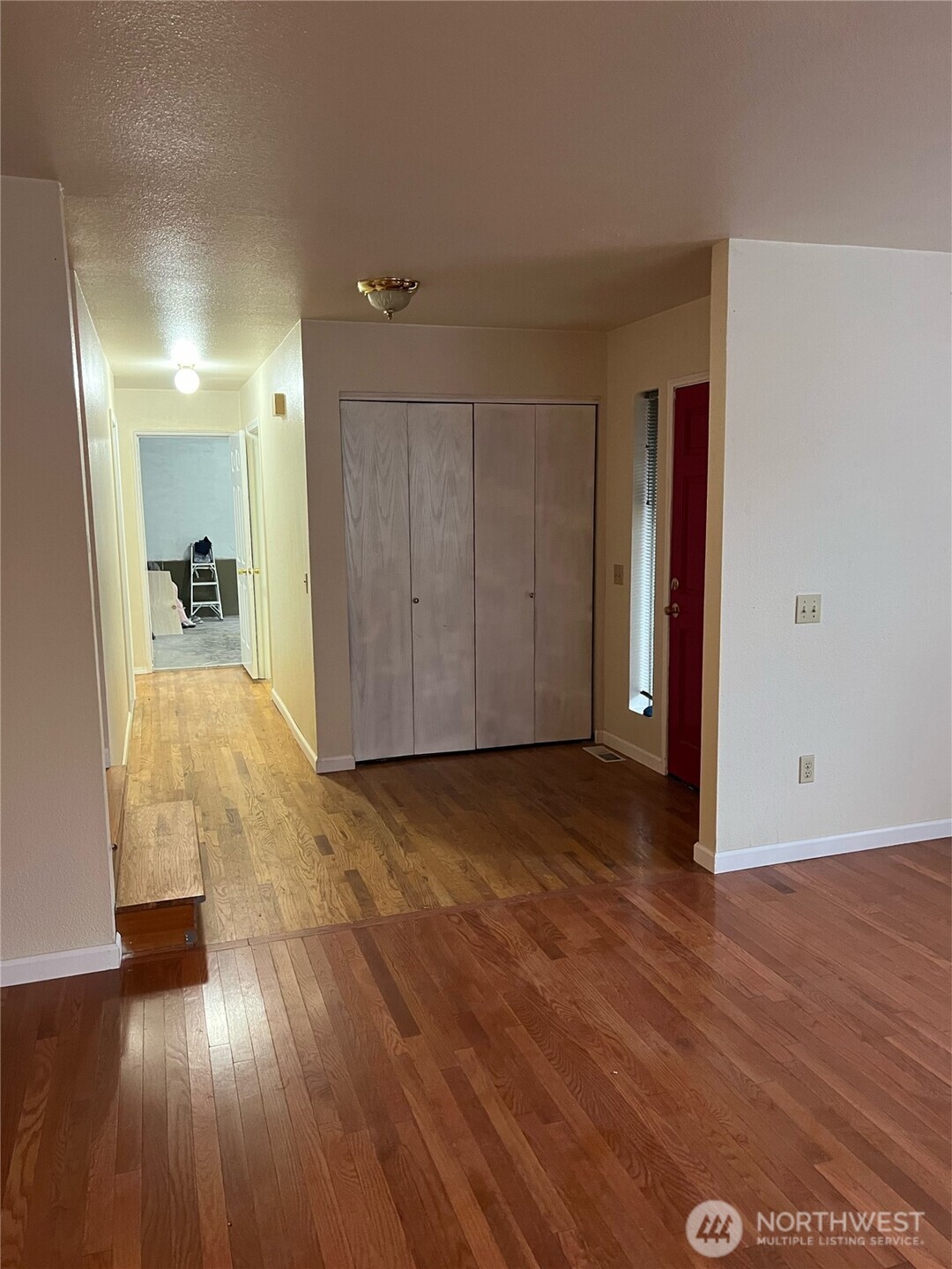 2008 Shattuck Avenue South Renton, WA 98055 - Photo 3 of 21