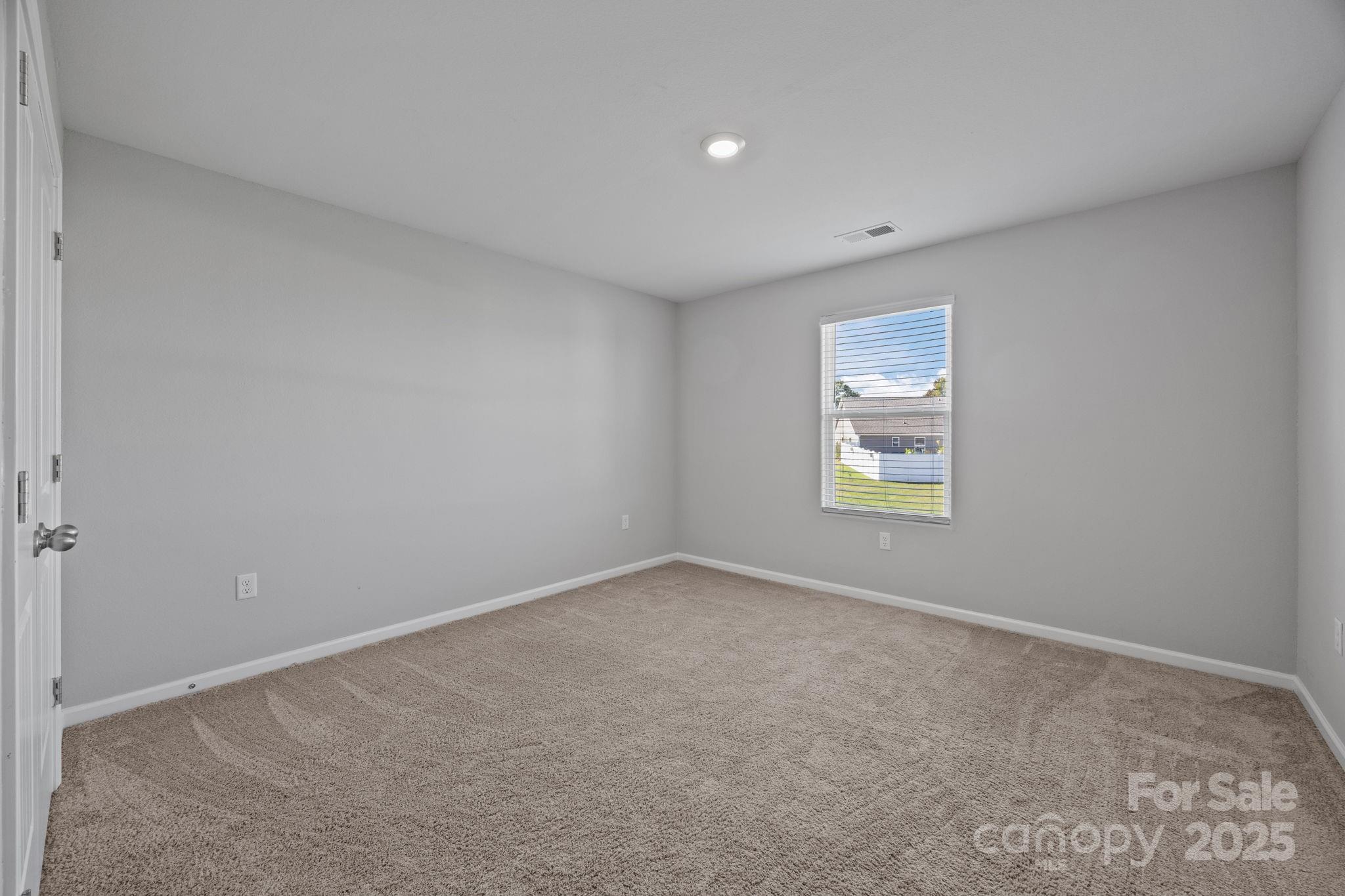 163 Kipling Lane Kings Mountain, NC 28086 - Photo 30 of 46 an empty room with windows
