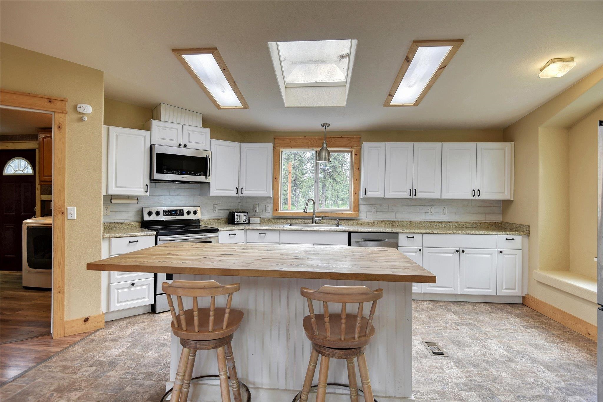 4708 West Pinto Road Cheney, WA 99004 - Photo 12 of 39