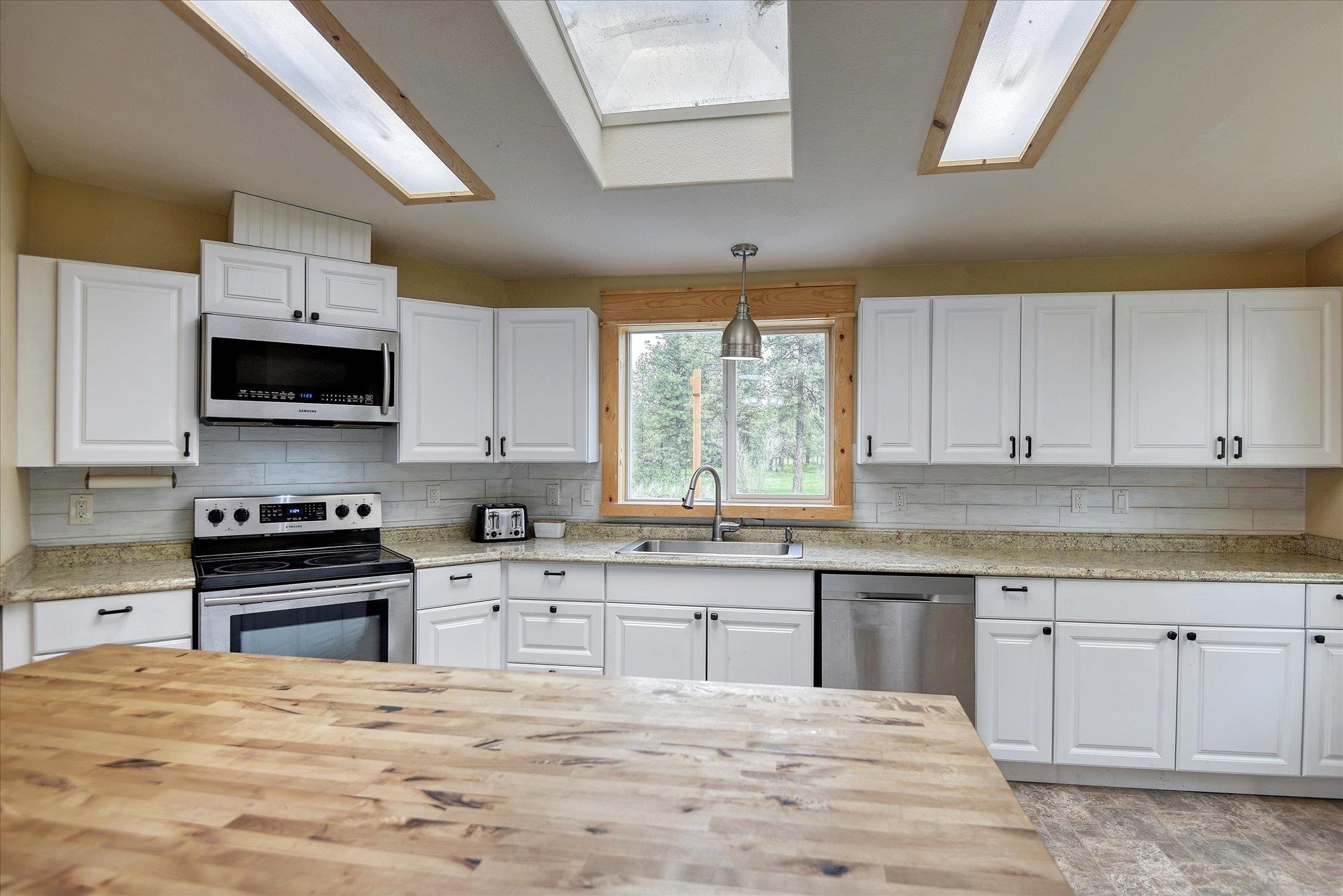 4708 West Pinto Road Cheney, WA 99004 - Photo 13 of 39