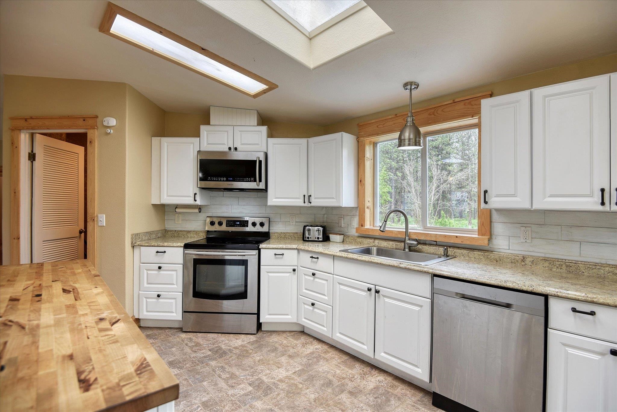 4708 West Pinto Road Cheney, WA 99004 - Photo 14 of 39