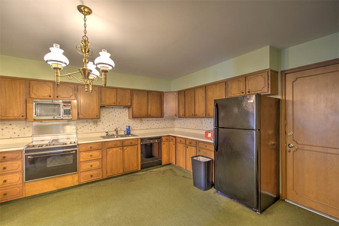 3045 Lake Bluff Drive Decatur, IL 62521 - Photo 21 of 37