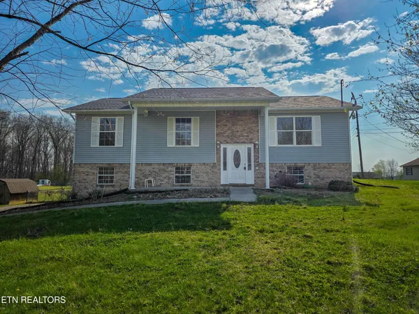 $335,000 | 4554 Clifton Lane, Strawberry Plains, TN 37871