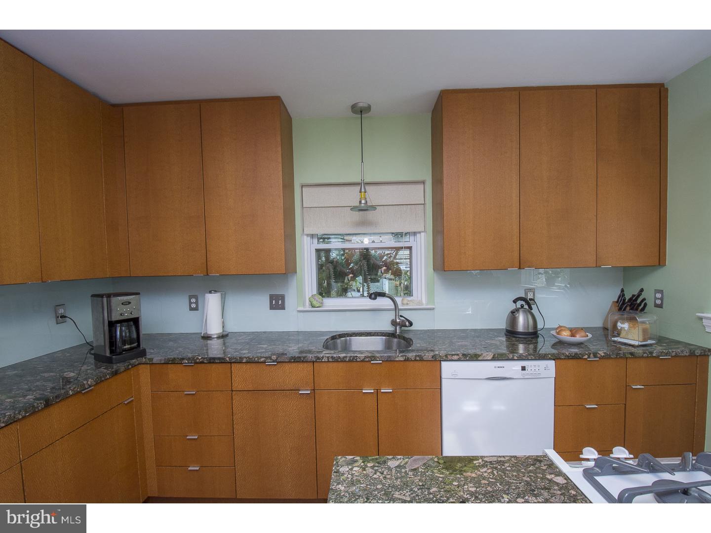 402 Marple Road Broomall, PA 19008 - Photo 11 of 25 Gallery Image 11