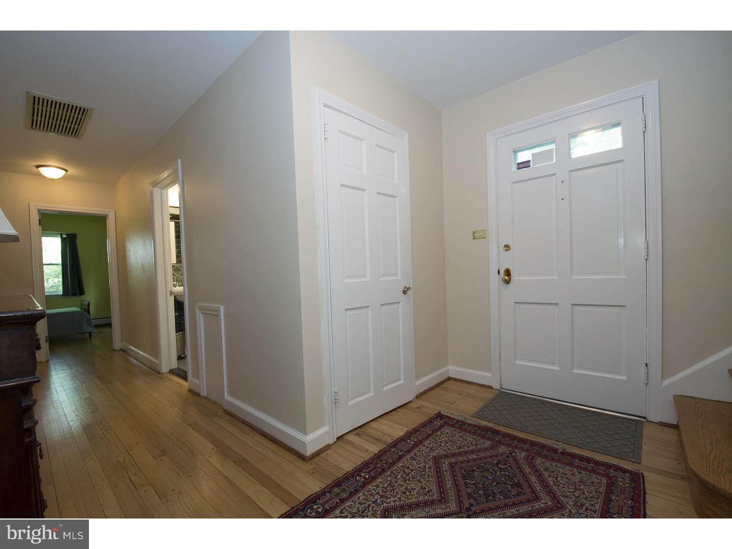 402 Marple Road Broomall, PA 19008 - Photo 3 of 25 Gallery Image 3