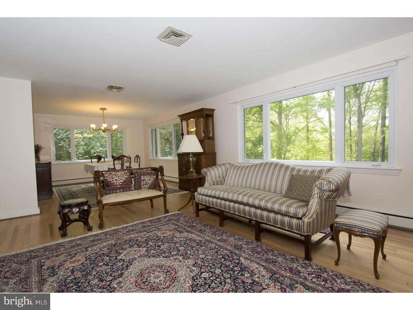 402 Marple Road Broomall, PA 19008 - Photo 4 of 25 Gallery Image 4