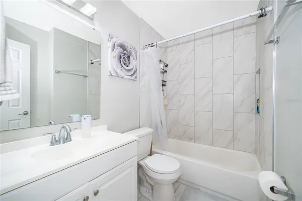 $300,000 | 207 Lake Drive, Orlando, FL 32835