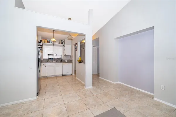 $300,000 | 207 Lake Drive, Orlando, FL 32835