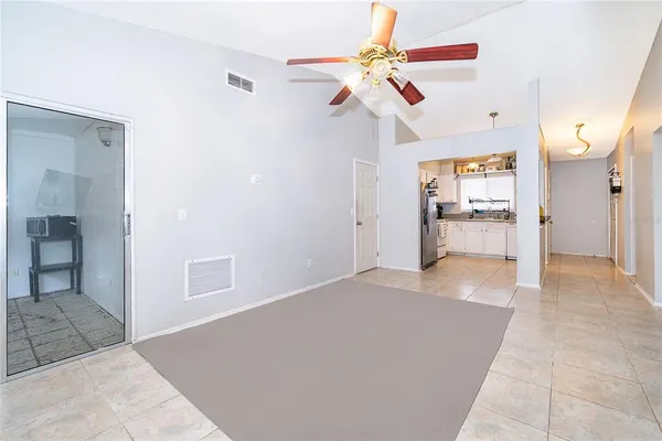 $300,000 | 207 Lake Drive, Orlando, FL 32835