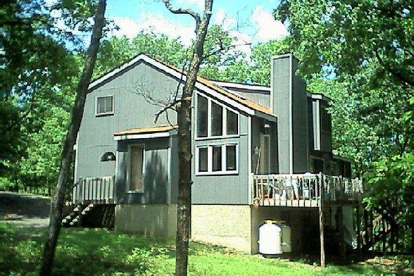2098 Totteridge Road Bushkill, PA 18324 - Photo 1 of 1 Main Photo