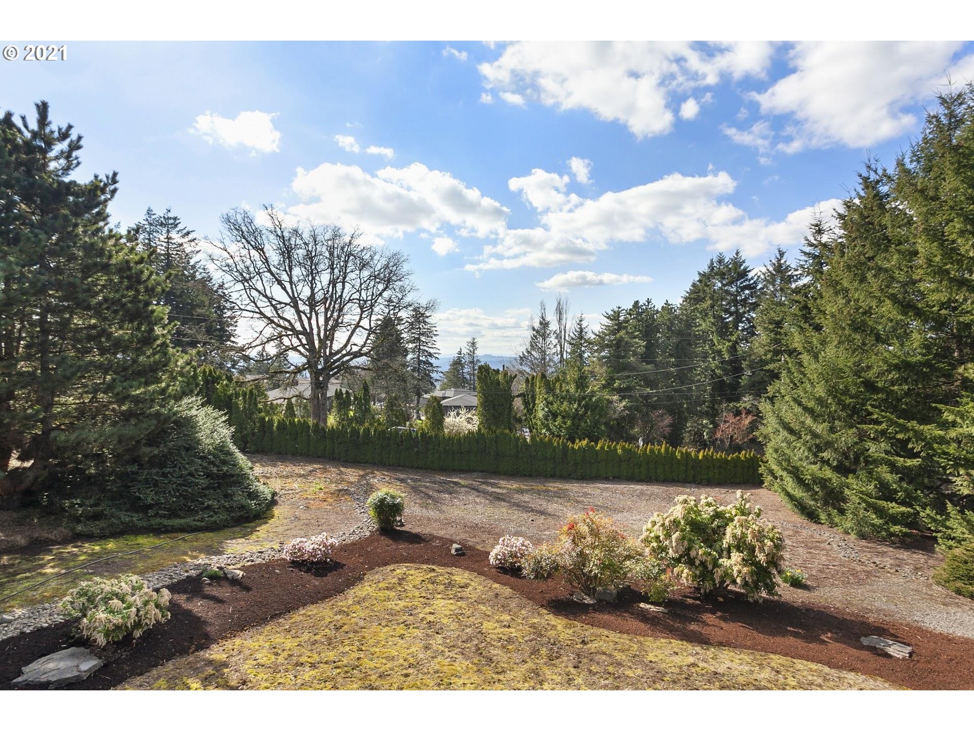 10833 Southeast Idleman Road Happy Valley, OR 97086 - Photo 12 of 32 Gallery Image 12