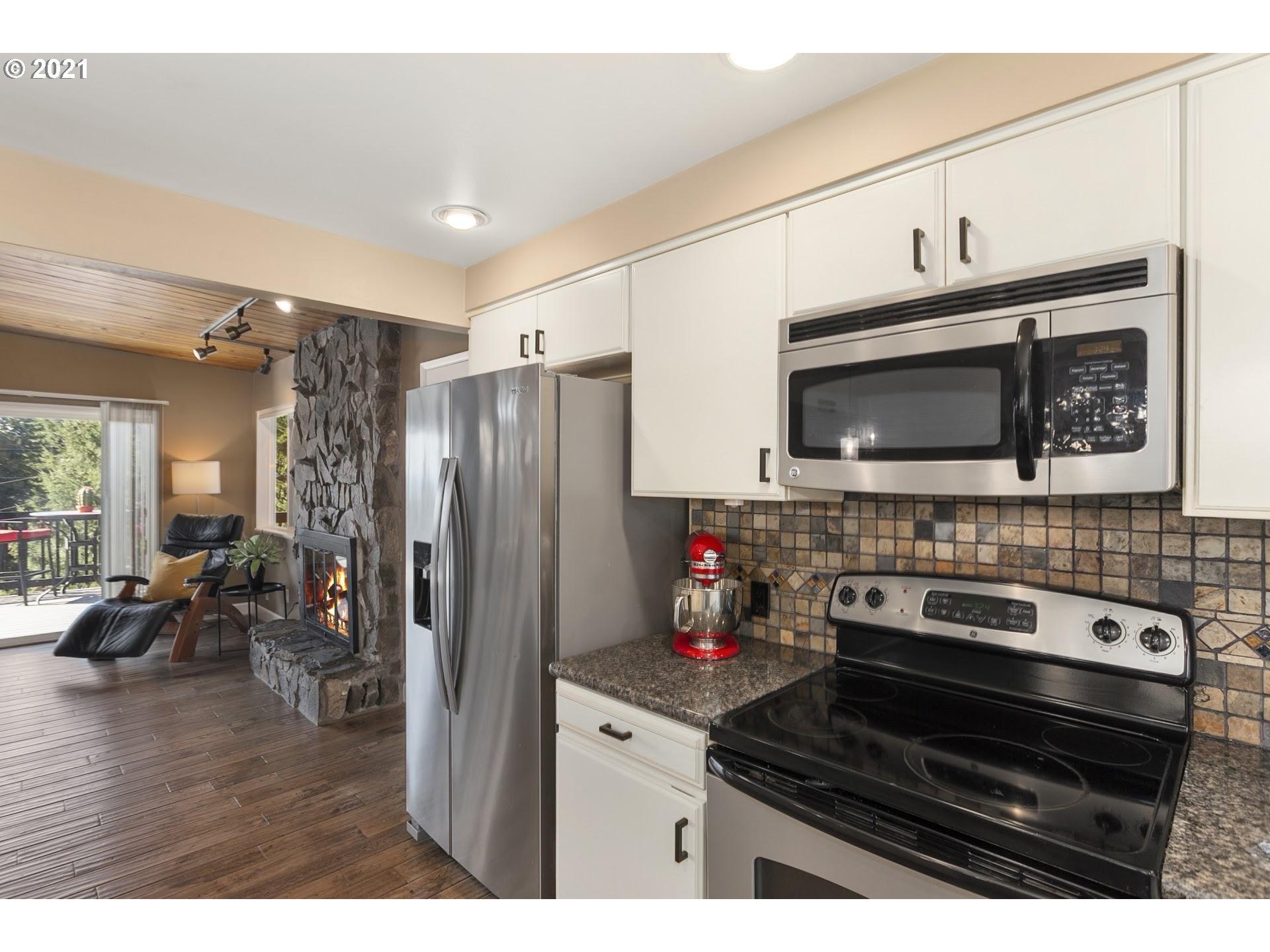 10833 Southeast Idleman Road Happy Valley, OR 97086 - Photo 15 of 32 Gallery Image 15