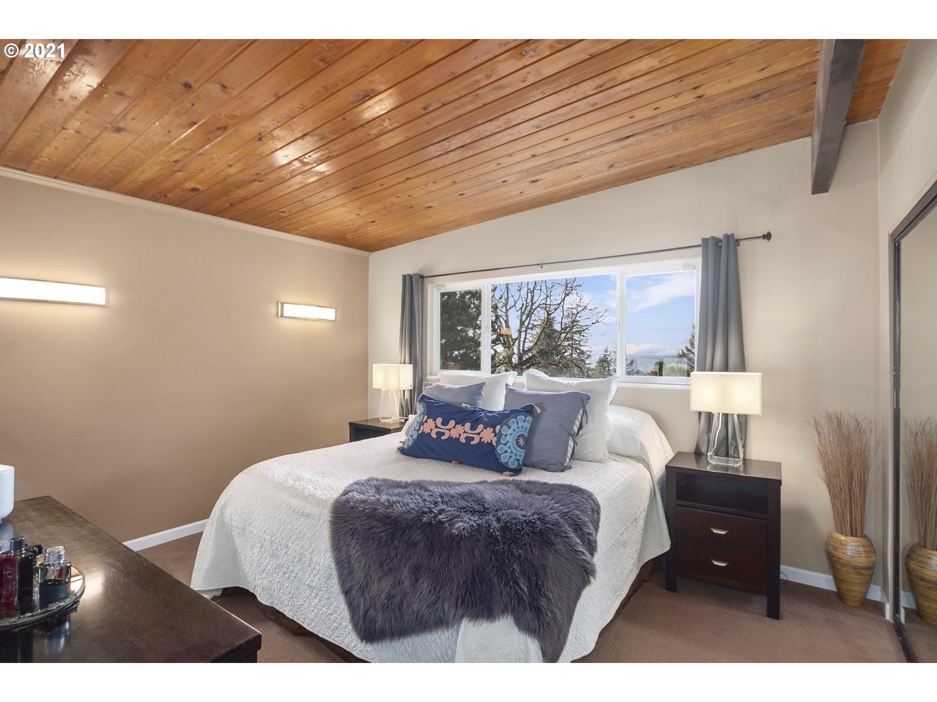 10833 Southeast Idleman Road Happy Valley, OR 97086 - Photo 16 of 32 Gallery Image 16