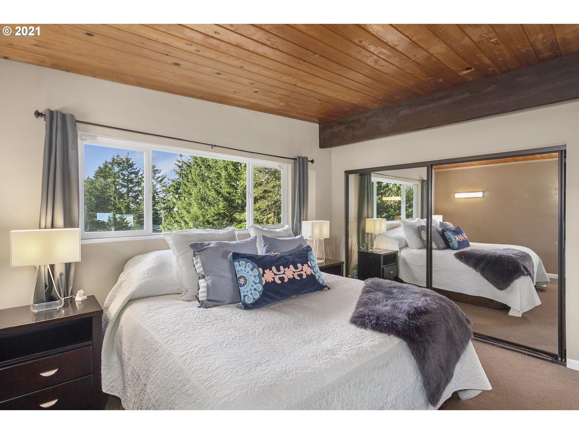 10833 Southeast Idleman Road Happy Valley, OR 97086 - Photo 17 of 32 Gallery Image 17