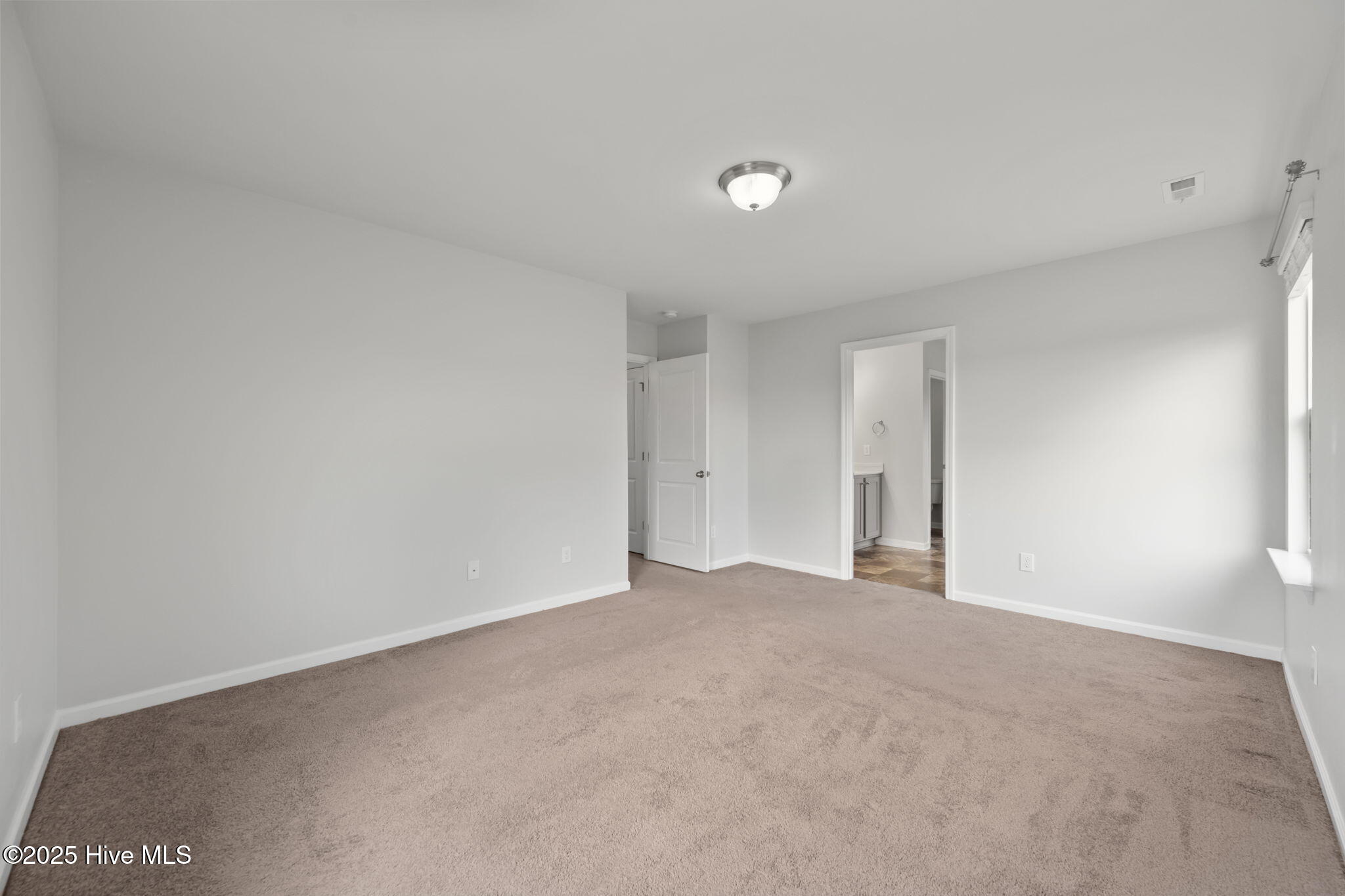 800 Lenox Drive Holly Ridge, NC 28445 - Photo 13 of 33 38-web-or-mls-_RAD8013