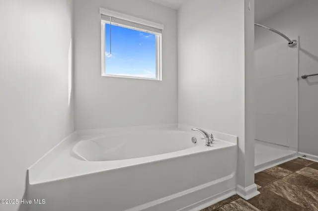 $2,395 | 800 Lenox Drive, Holly Ridge, NC 28445